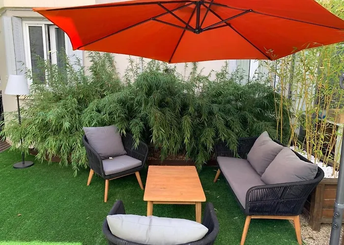 Natural Suite En Centre Ville Avec Spa Et Jardin